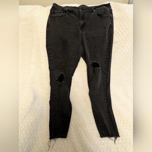 Old Navy Rockstar Super Skinny distressed ankle Jeans Size 14